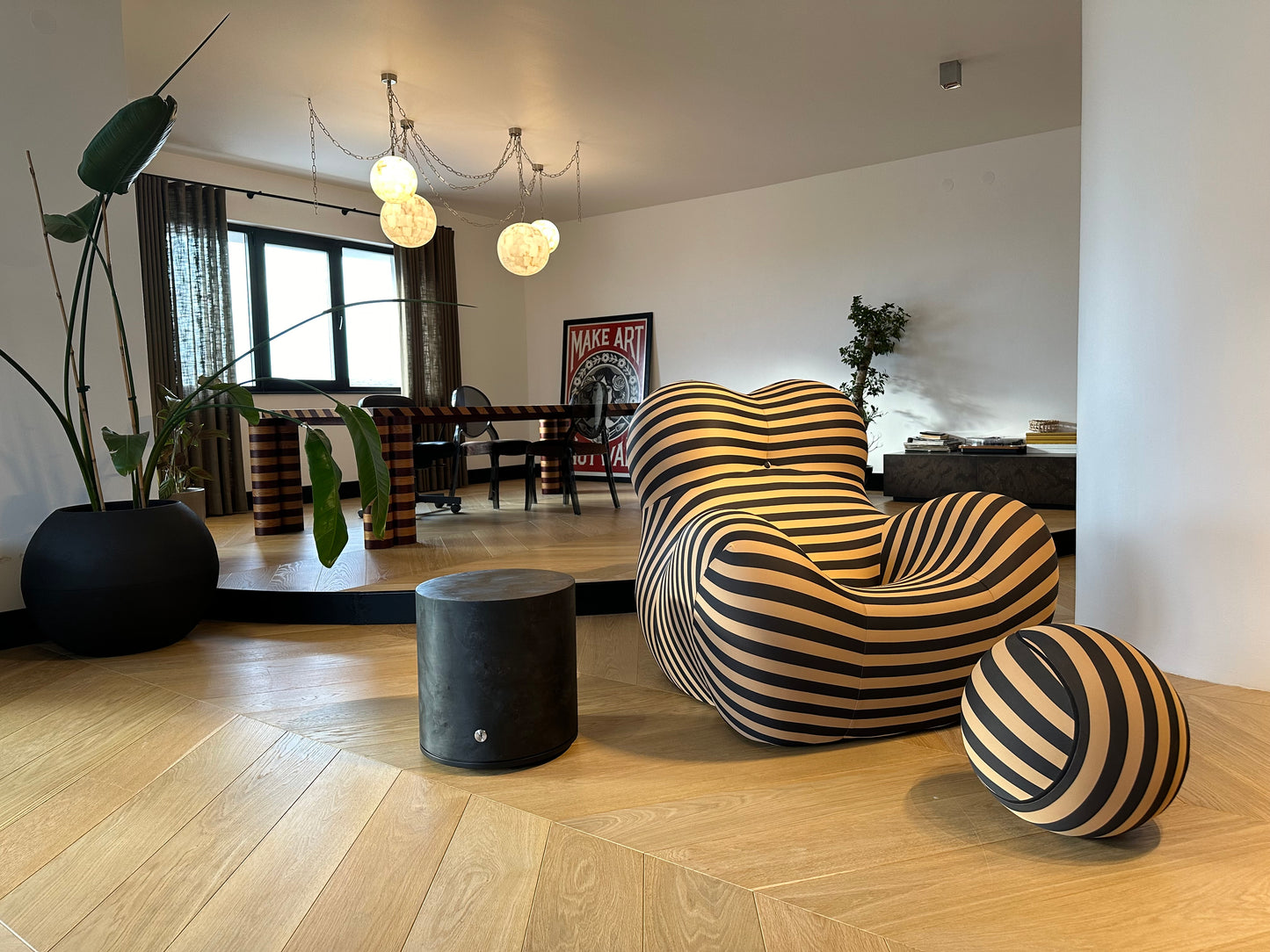 GRUND - Mazel Kök Sehpa / Siyah / Mat